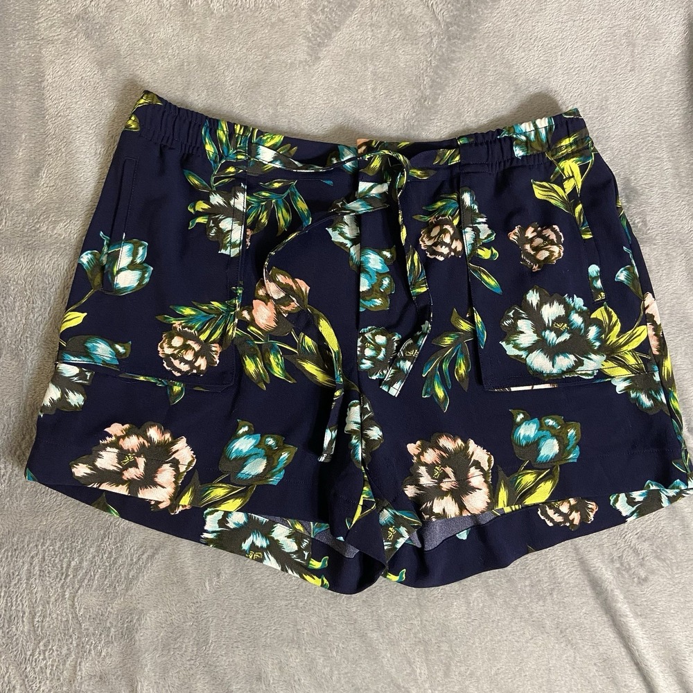 Lord & Taylor Woven Crepe Floral Belted Shorts Women's Size XL‎ Resort Hawaiian